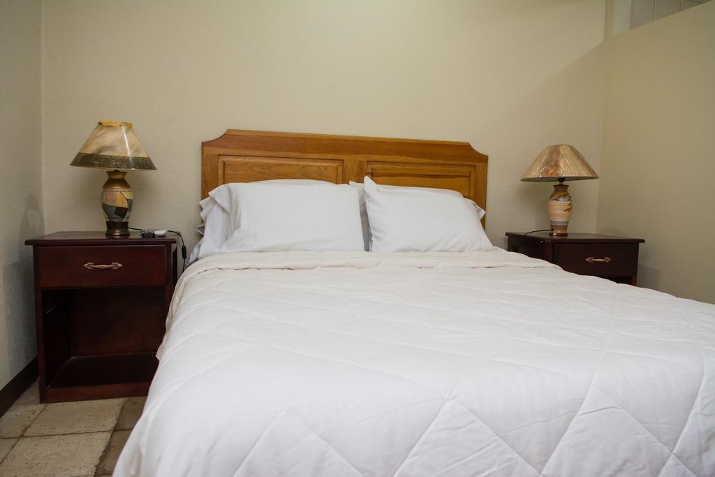 מנאגווה Hostal Casa Los Espinoza מראה חיצוני תמונה