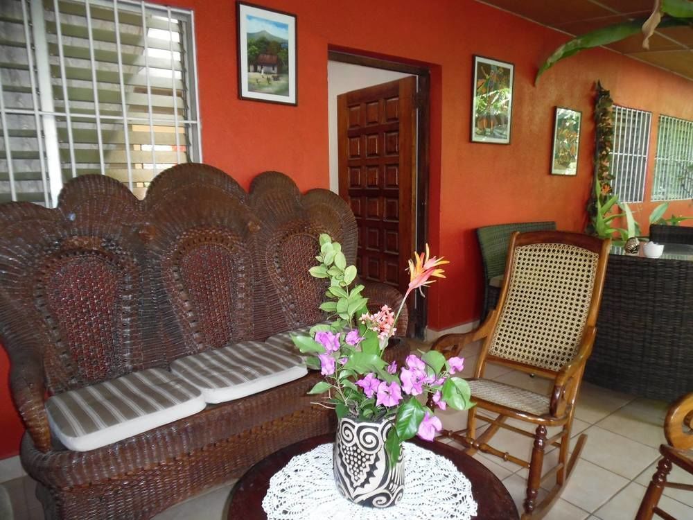 מנאגווה Hostal Casa Los Espinoza מראה חיצוני תמונה