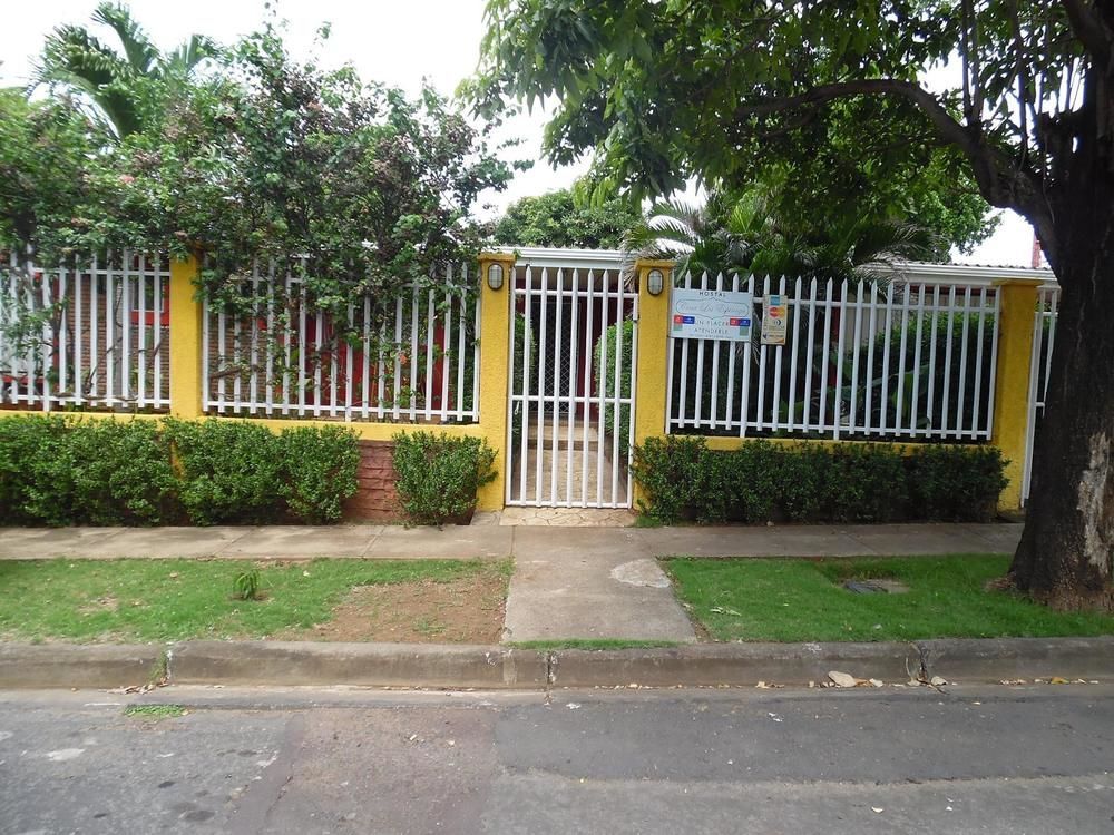 מנאגווה Hostal Casa Los Espinoza מראה חיצוני תמונה