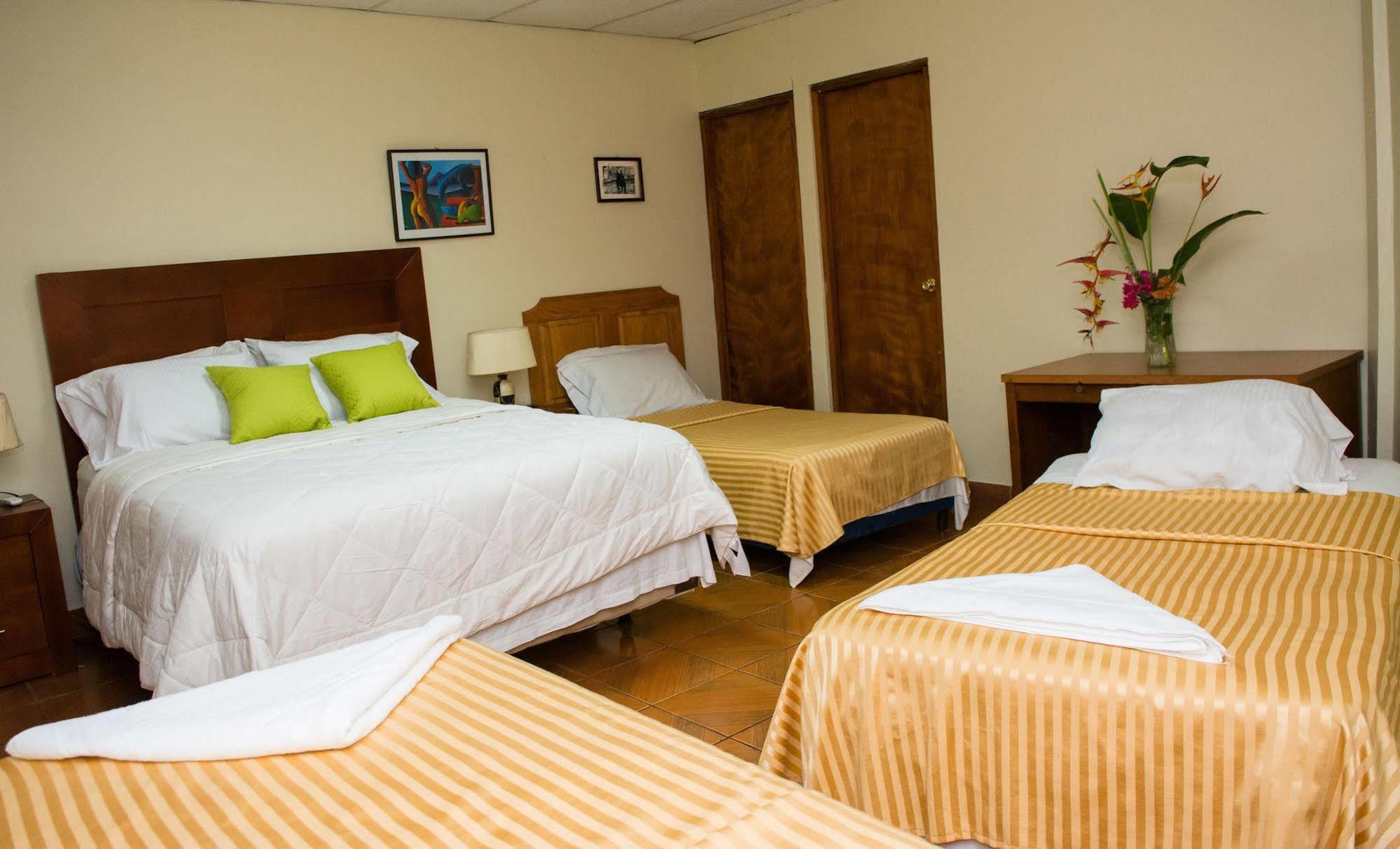 מנאגווה Hostal Casa Los Espinoza מראה חיצוני תמונה