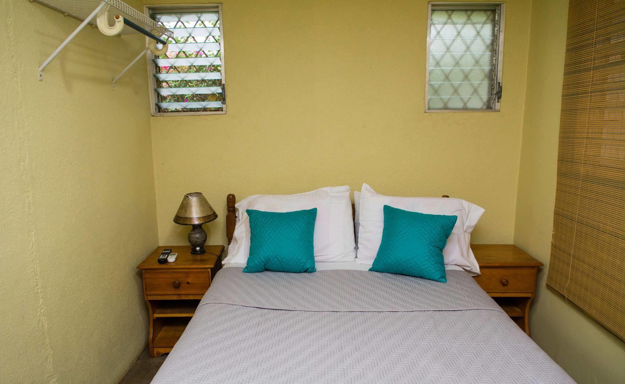 מנאגווה Hostal Casa Los Espinoza מראה חיצוני תמונה