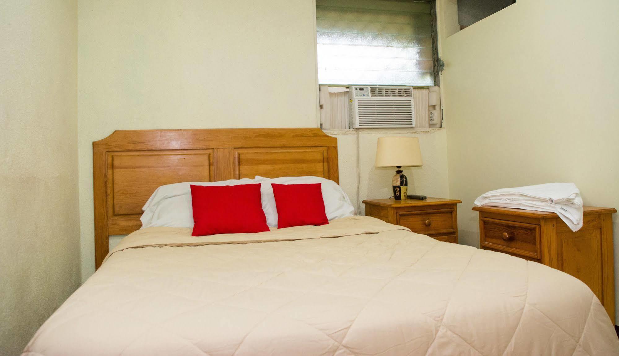 מנאגווה Hostal Casa Los Espinoza מראה חיצוני תמונה