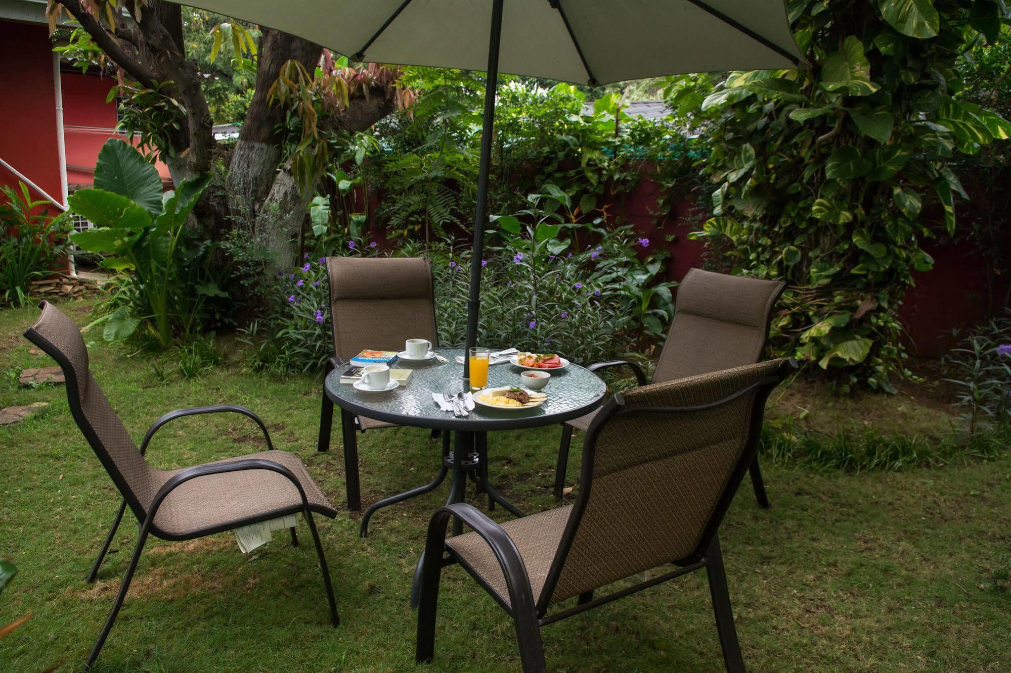 מנאגווה Hostal Casa Los Espinoza מראה חיצוני תמונה